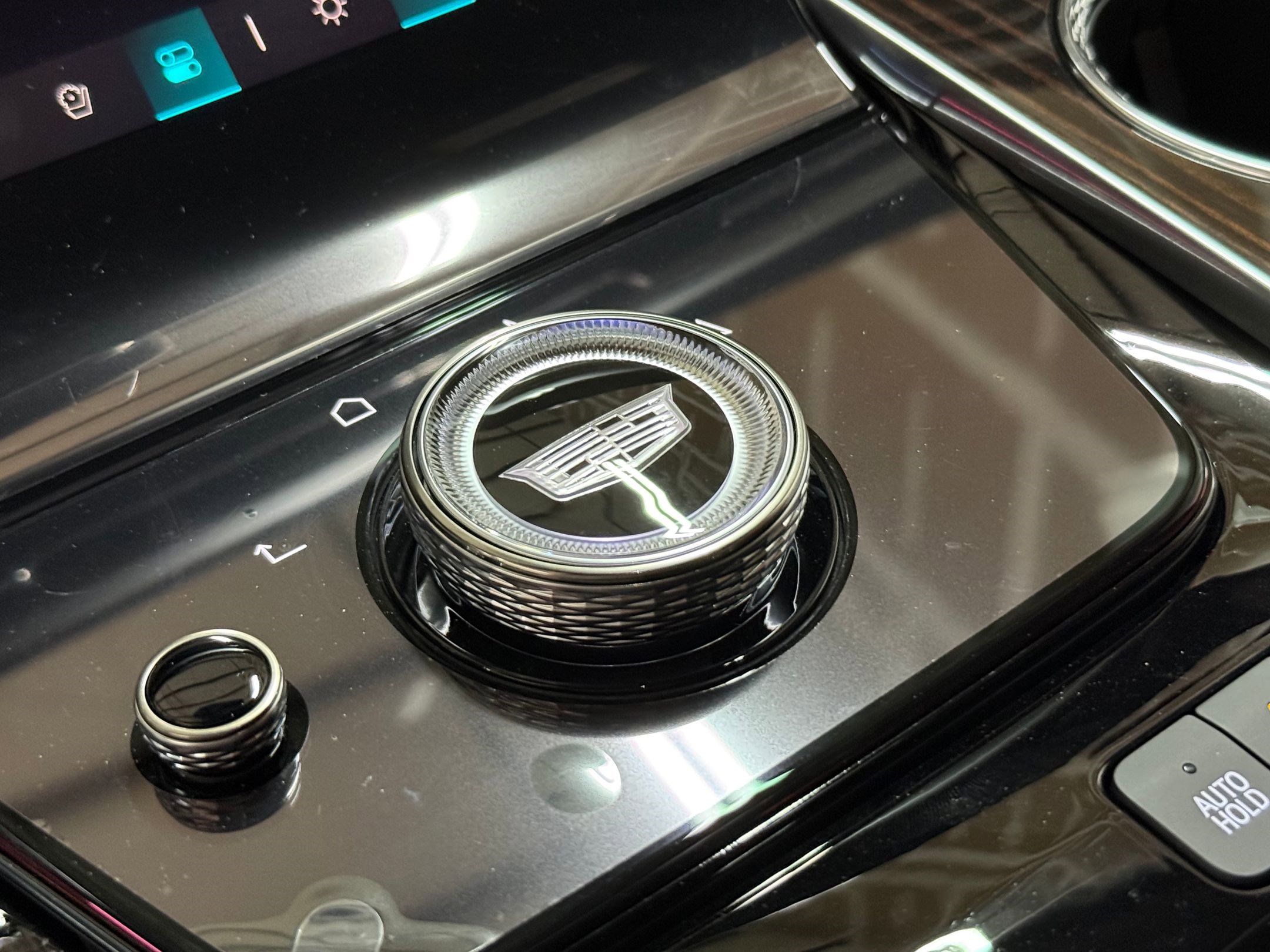 Certified 2026 Cadillac Escalade Luxury image 36