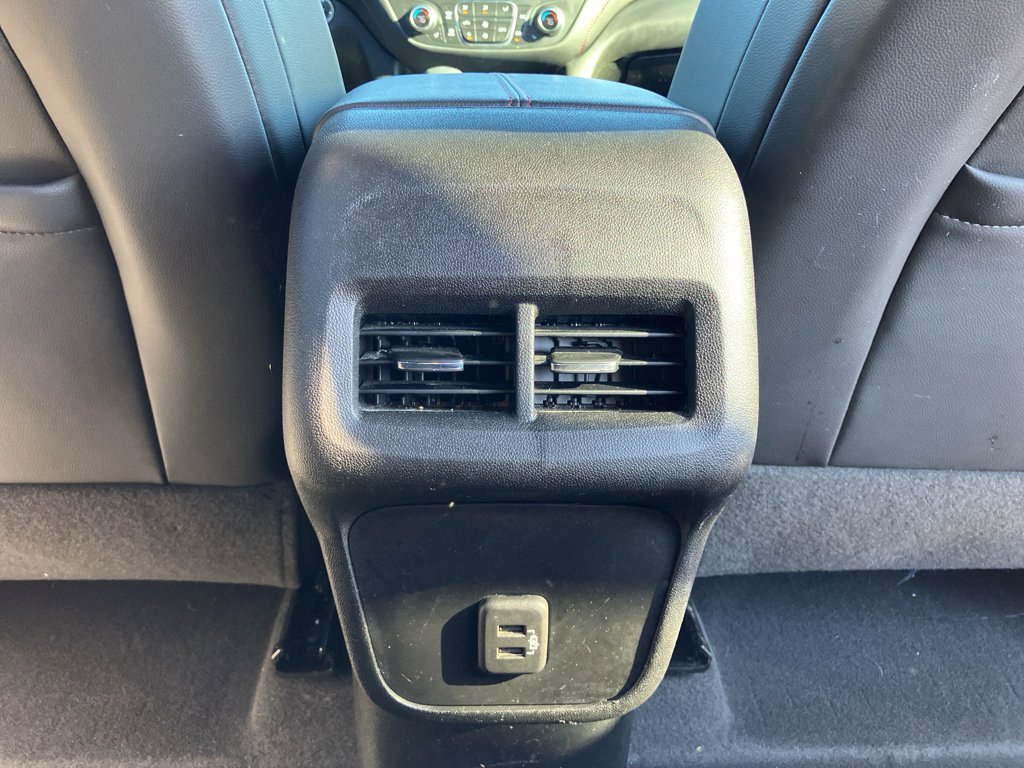 Used 2022 Chevrolet Equinox RS w/ LPO, Floor Liner Package image 33