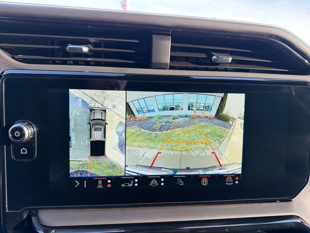 Used 2025 GMC Sierra 1500 AT4X image 25