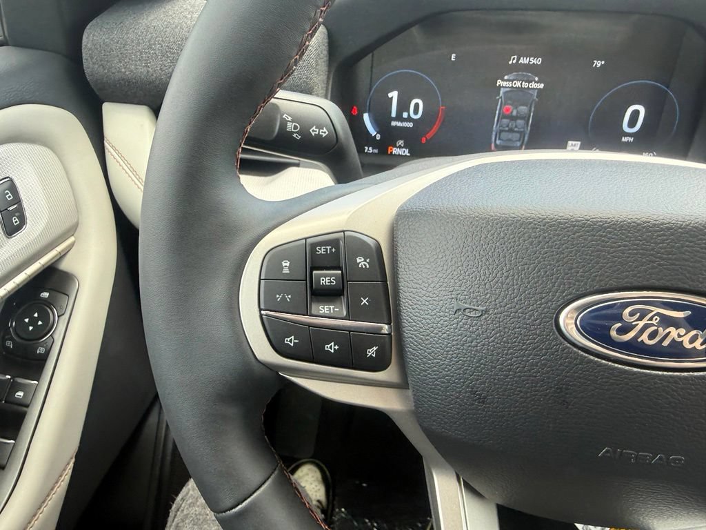 New 2026 Ford Explorer Active w/ Active Comfort Package AWD/4WD image 17