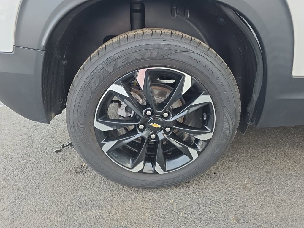Used 2023 Chevrolet TrailBlazer LT FWD image 5