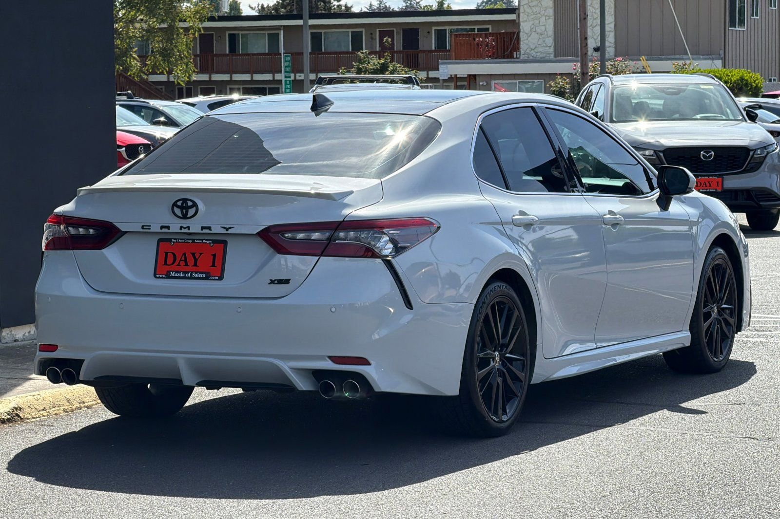 Used 2022 Toyota Camry XSE w/ Navigation Package FWD image 5