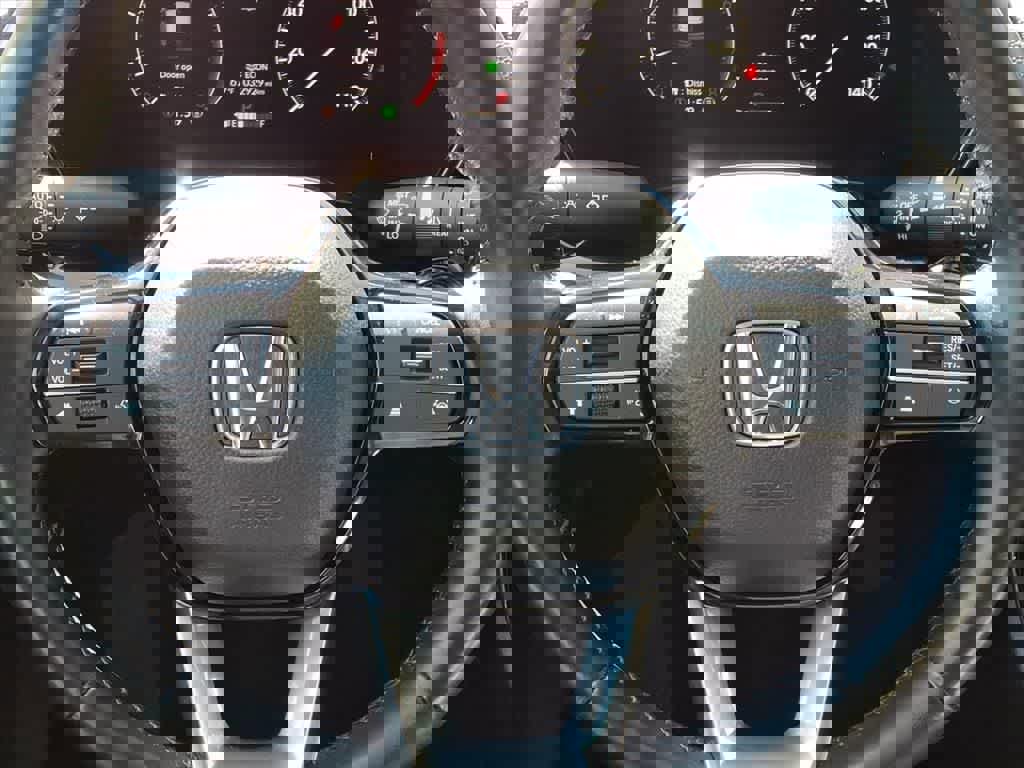 Used 2025 Honda CR-V EX-L image 16