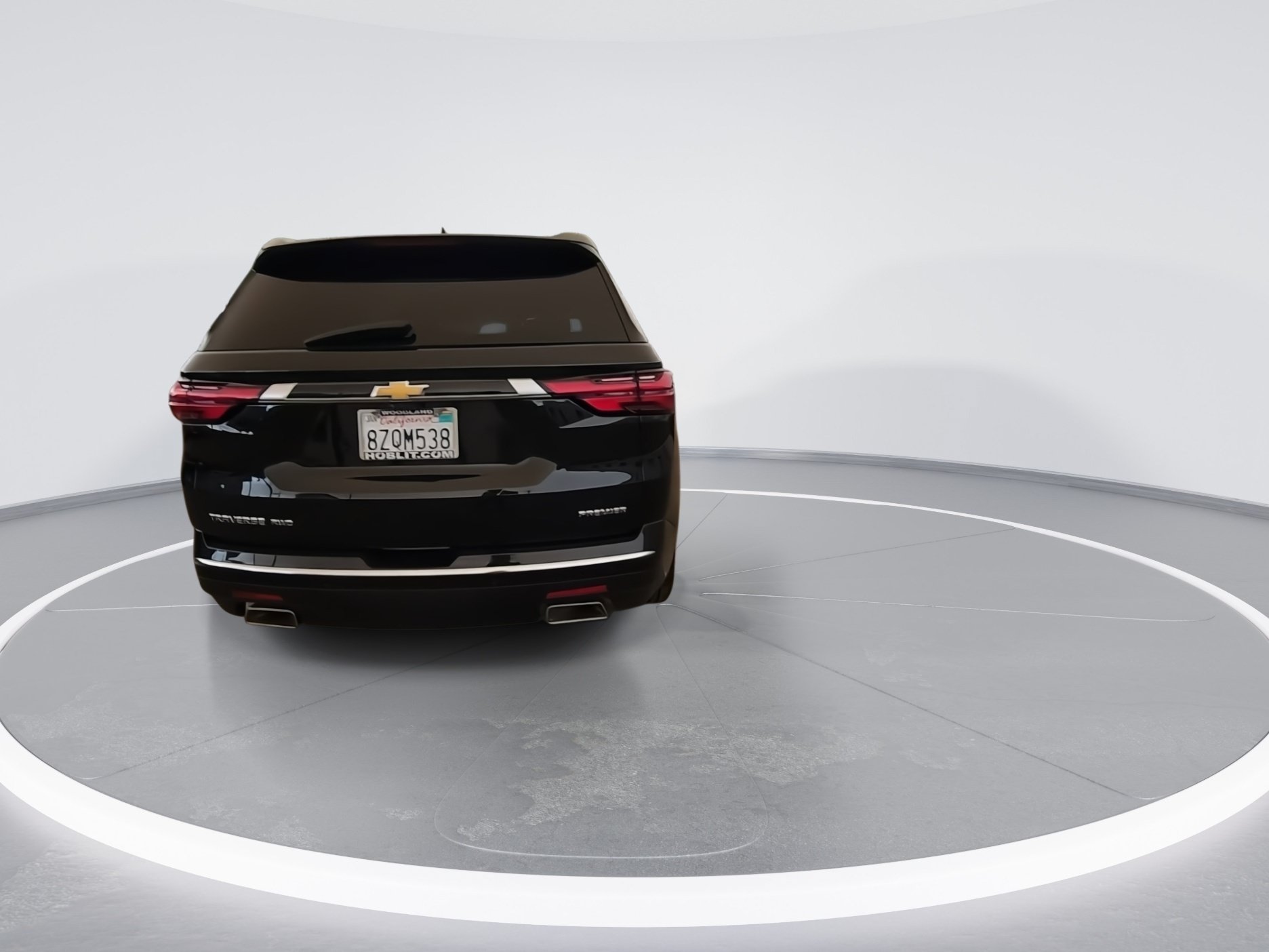 Used 2022 Chevrolet Traverse Premier AWD/4WD image 2