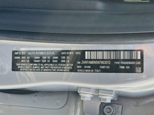 Used 2022 Alfa Romeo Giulia Ti w/ Active Assist Plus Package RWD image 33