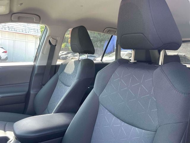Used 2025 Toyota RAV4 XLE AWD/4WD image 21