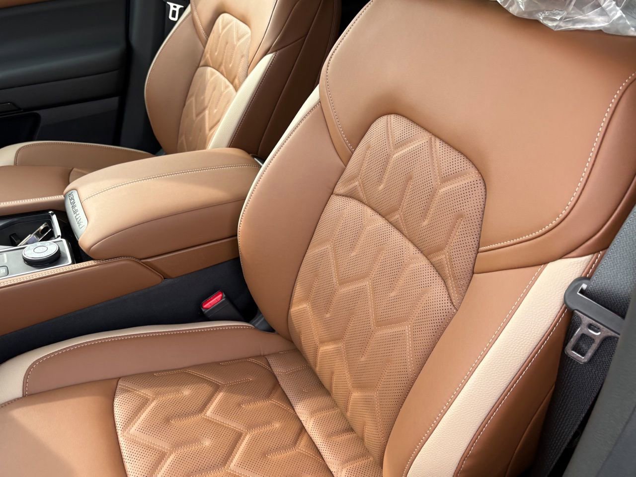 New 2026 Nissan Pathfinder Platinum image 19