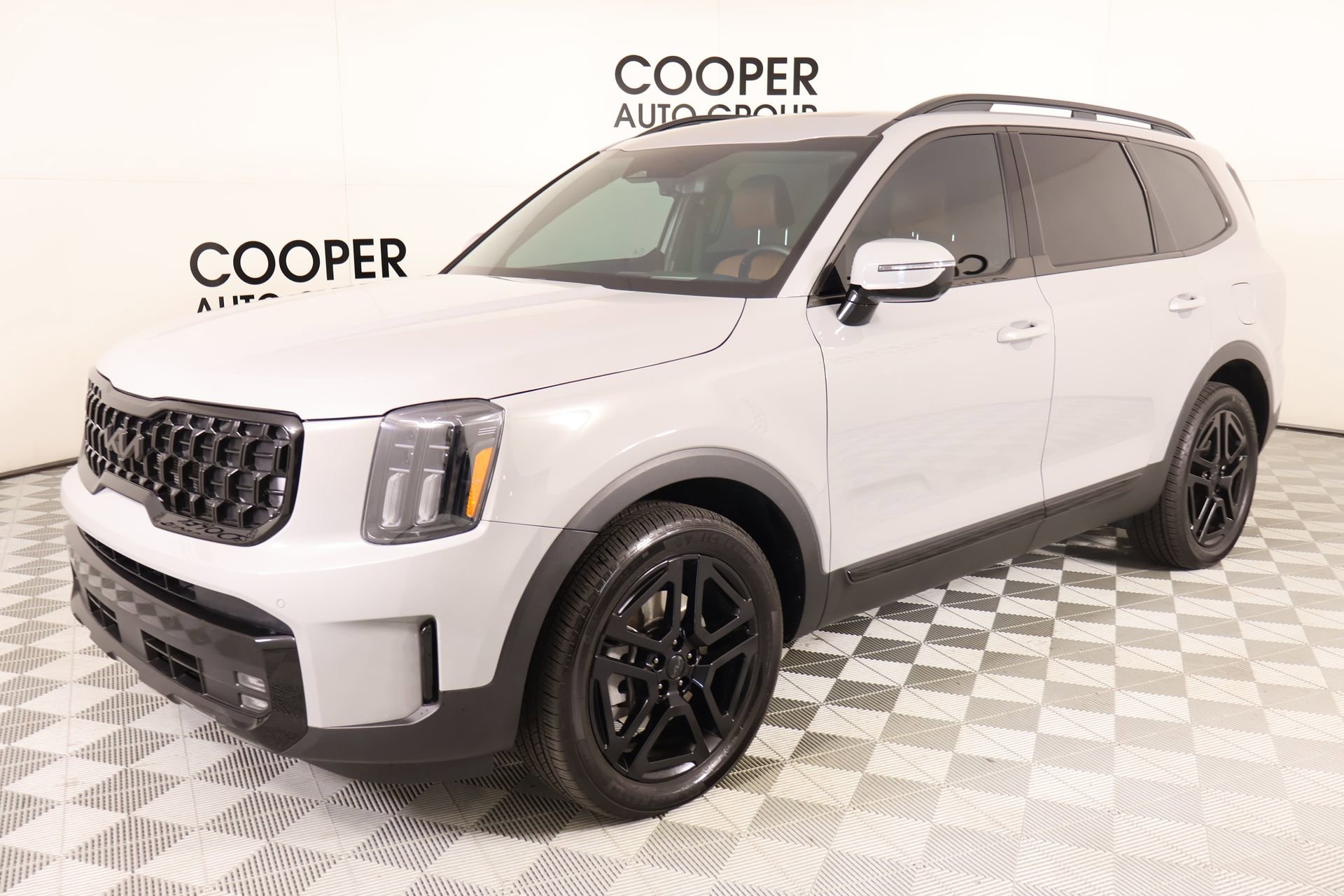 Used 2025 Kia Telluride SX Prestige X-Line image 11