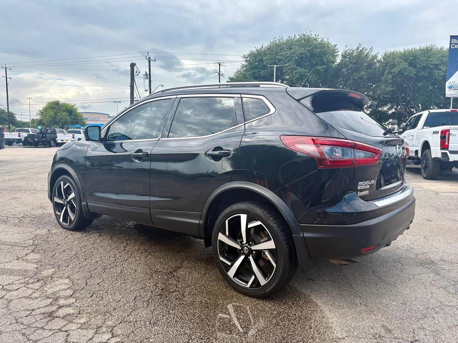Used 2022 Nissan Rogue Sport SL AWD/4WD image 7