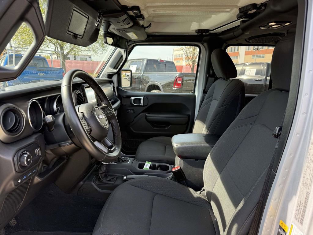 Certified 2023 Jeep Wrangler Unlimited w/ Cold Weather Group AWD/4WD image 14