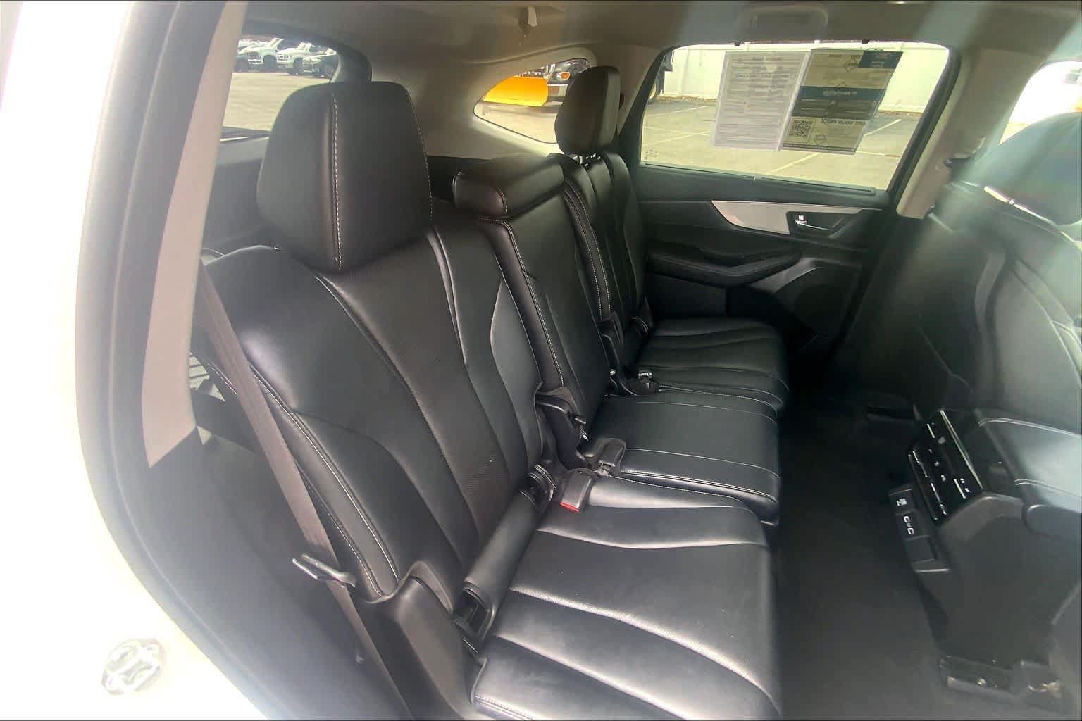Used 2023 Acura MDX w/ Technology Package AWD/4WD image 38