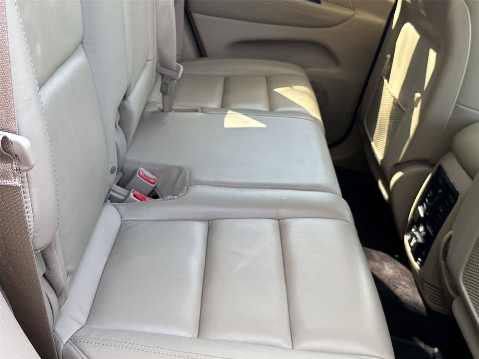 Used 2018 Jeep Grand Cherokee Limited AWD/4WD image 17