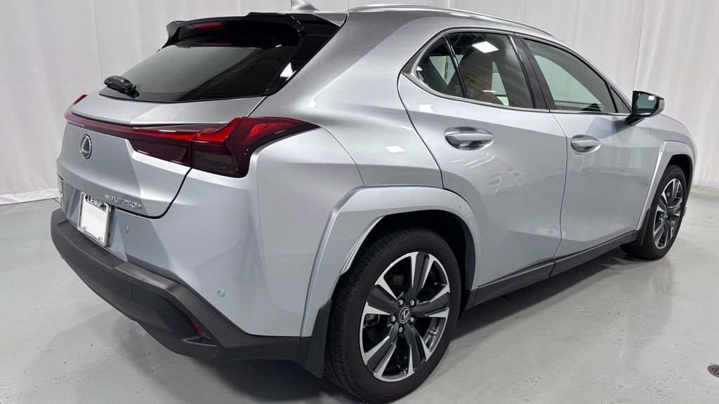 Used 2023 Lexus UX 250h AWD w/ Accessory Package (Z2) image 6