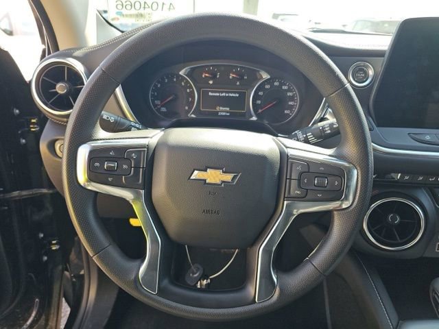 Used 2025 Chevrolet Blazer LT image 13