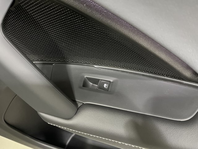 New 2026 Volkswagen Tiguan SE R-Line AWD/4WD image 39