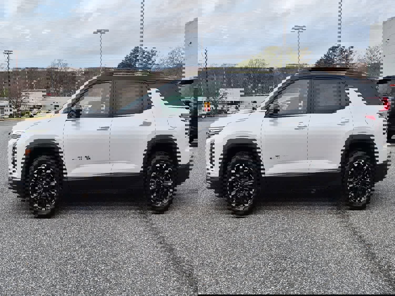 Used 2025 Chevrolet Equinox RS w/ Convenience Package III image 6