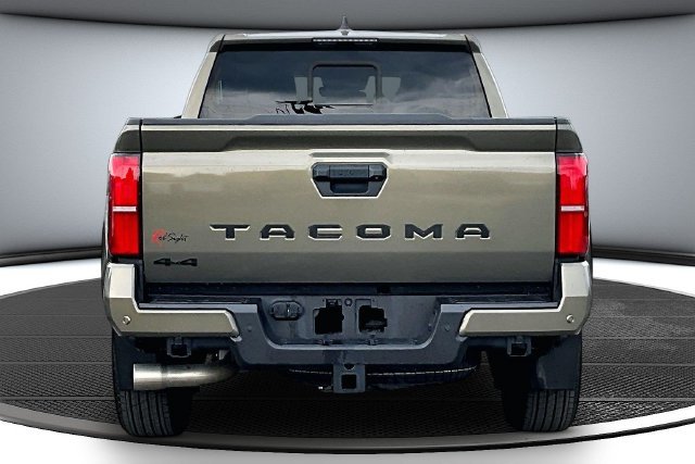 Used 2024 Toyota Tacoma TRD Sport w/ TRD Sport Upgrade Package AWD/4WD image 5