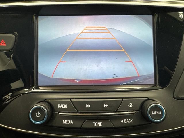 Used 2017 Buick Envision Essence FWD image 16