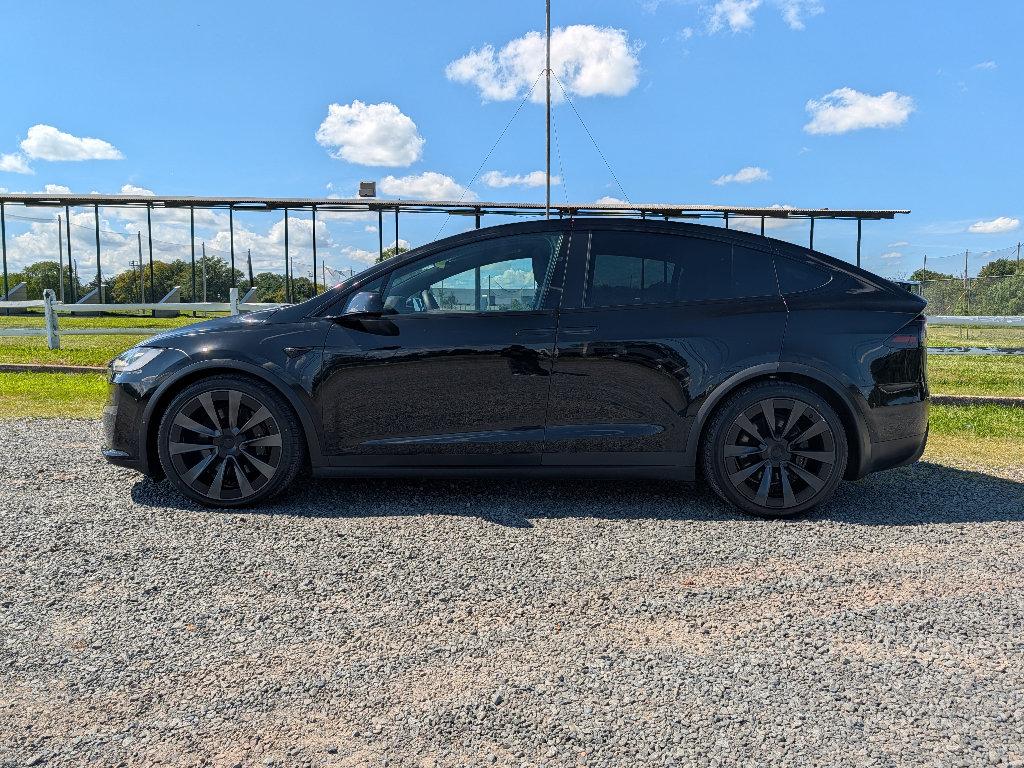 Used 2022 Tesla Model X Plaid AWD/4WD image 10