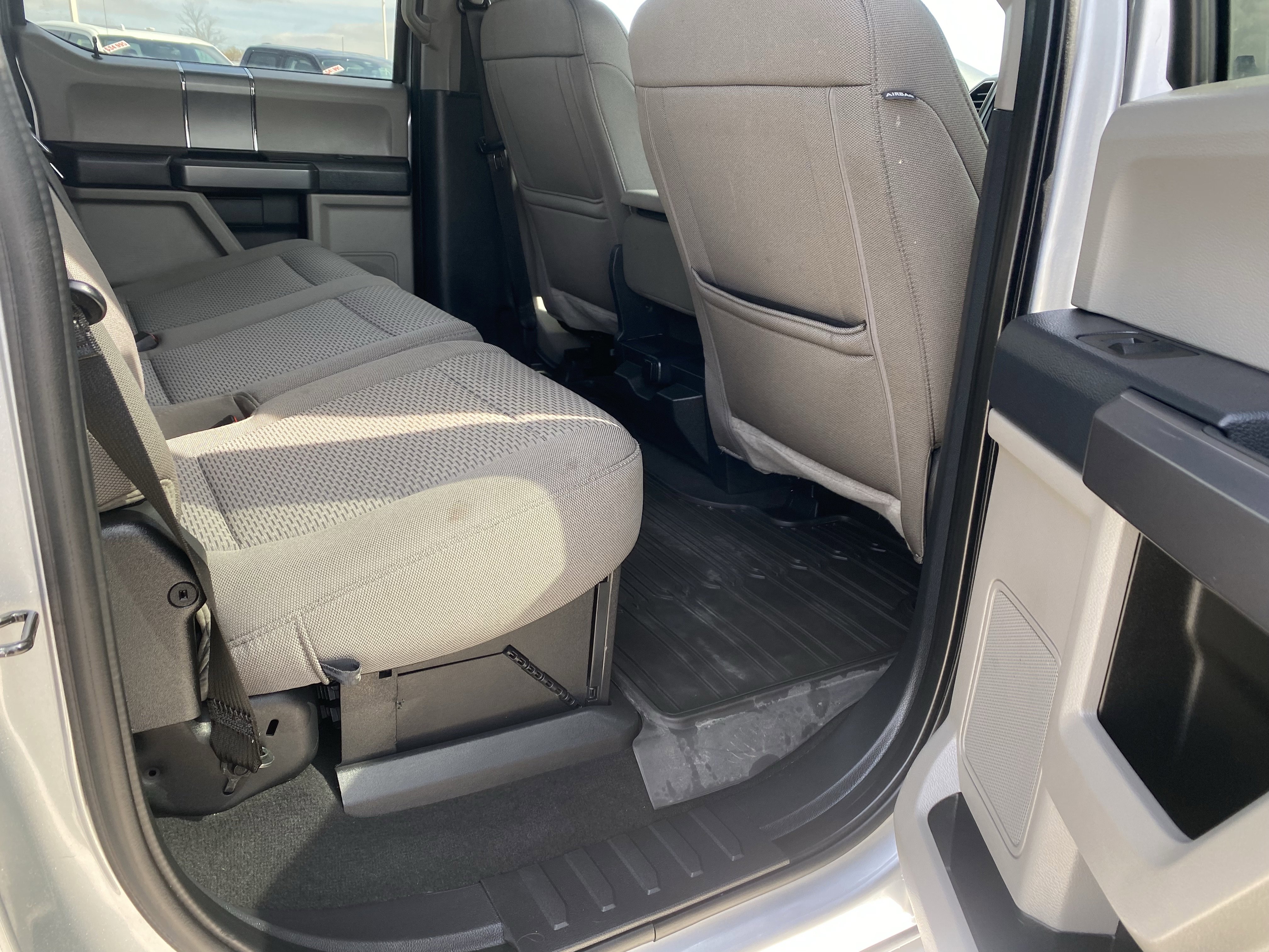 Used 2022 Ford F350 XLT w/ XLT Premium Package AWD/4WD image 7