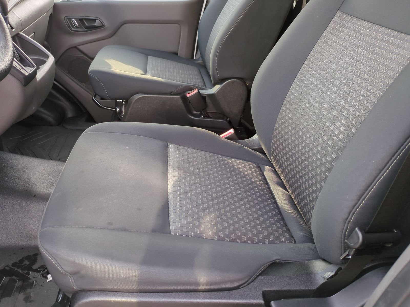 Used 2024 Ford Transit 250 Low Roof w/ Exterior Upgrade Package image 18