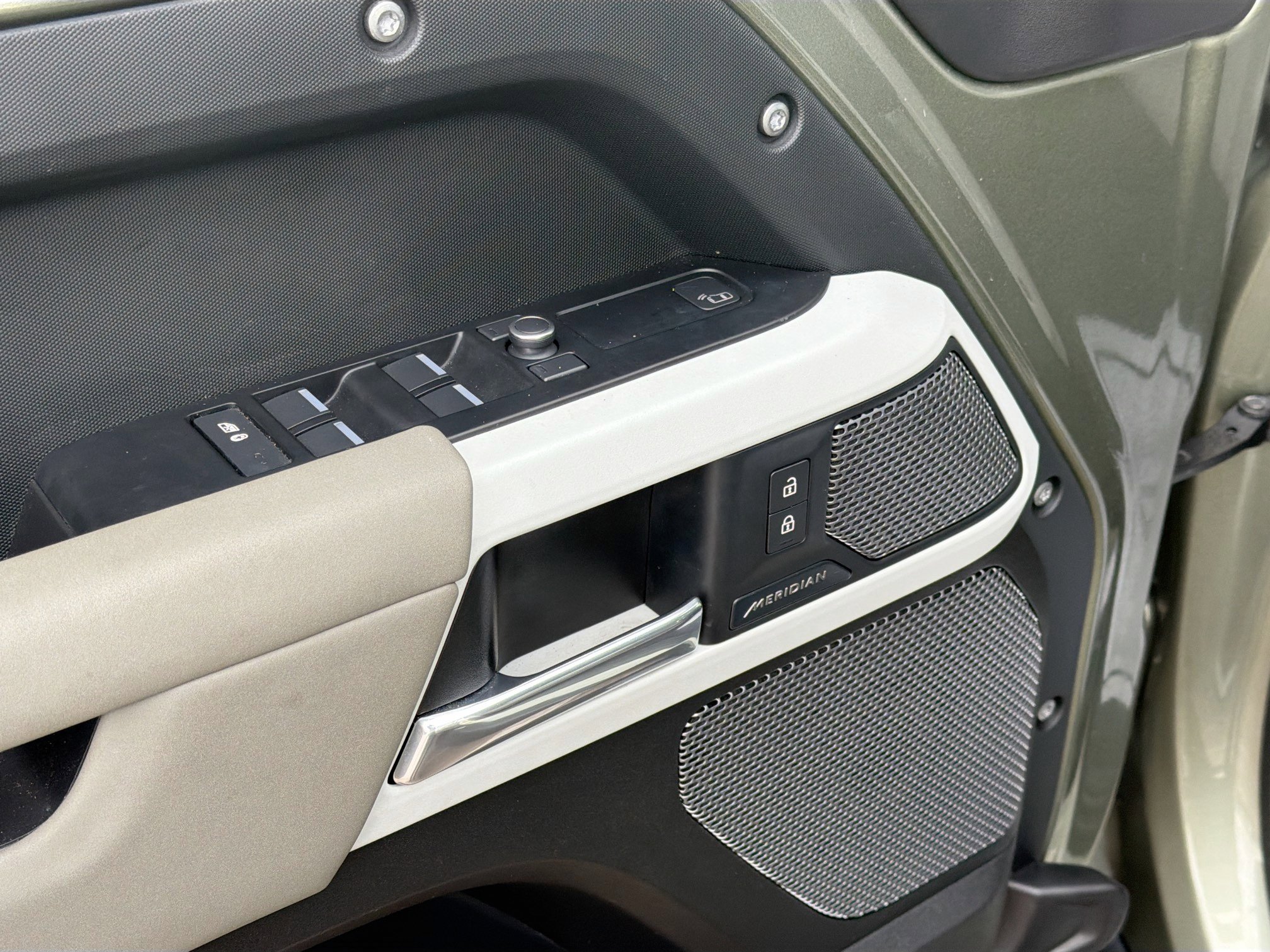 Used 2021 Land Rover Defender 110 S image 22