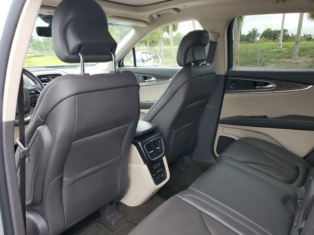 Used 2019 Lincoln Nautilus Reserve image 19