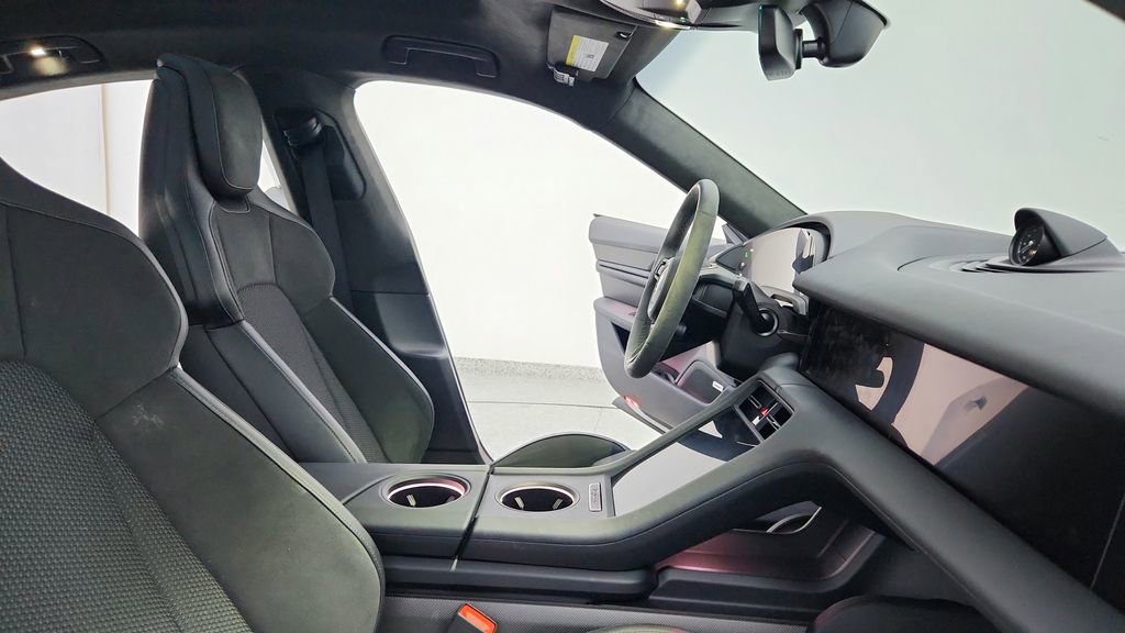 Used 2024 Porsche Taycan GTS image 26