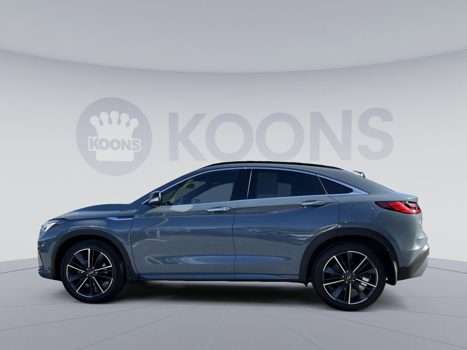 Used 2023 INFINITI QX55 Luxe w/ Cargo Package AWD/4WD image 2