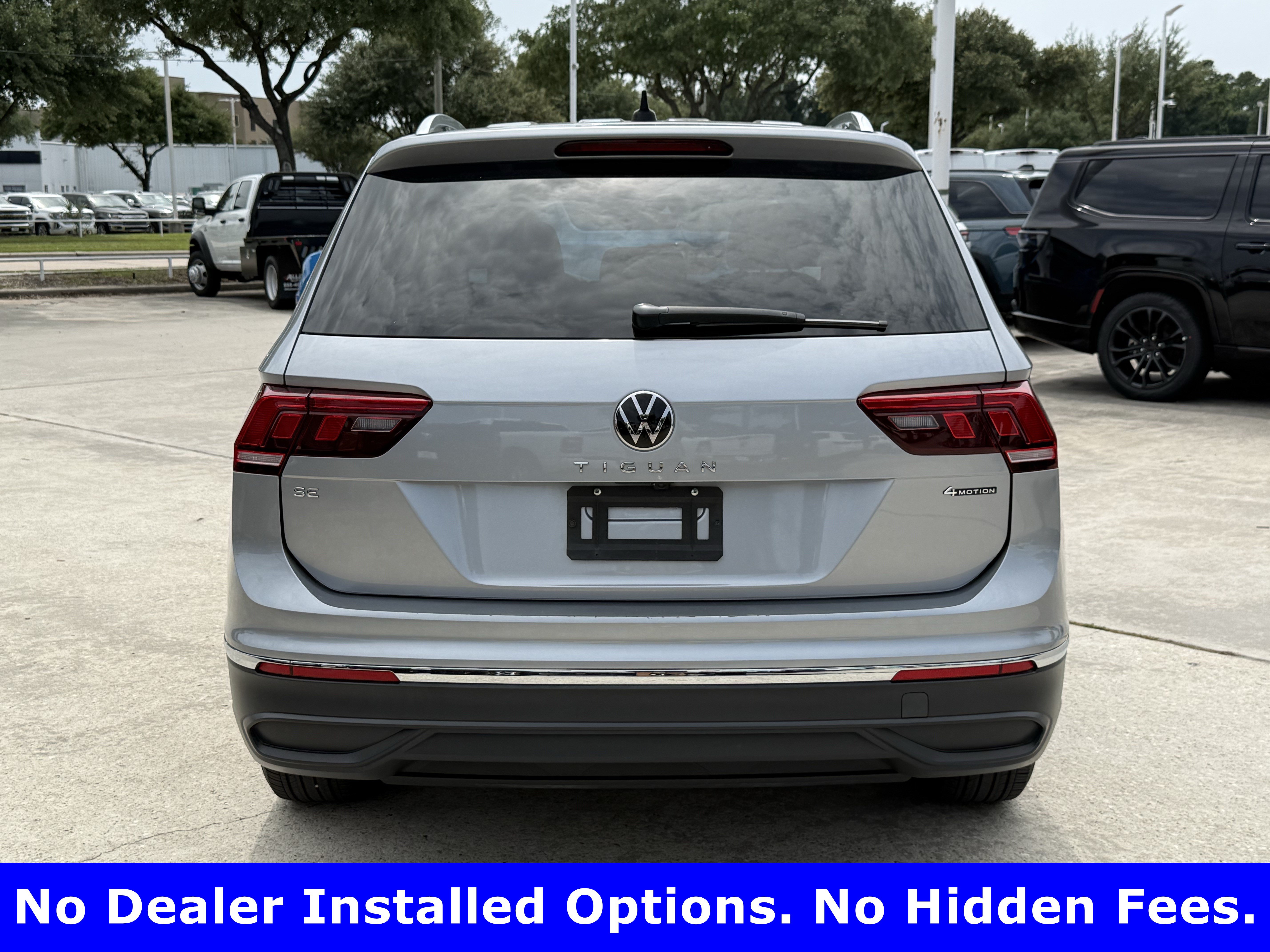 Used 2024 Volkswagen Tiguan Wolfsburg Edition AWD/4WD image 6