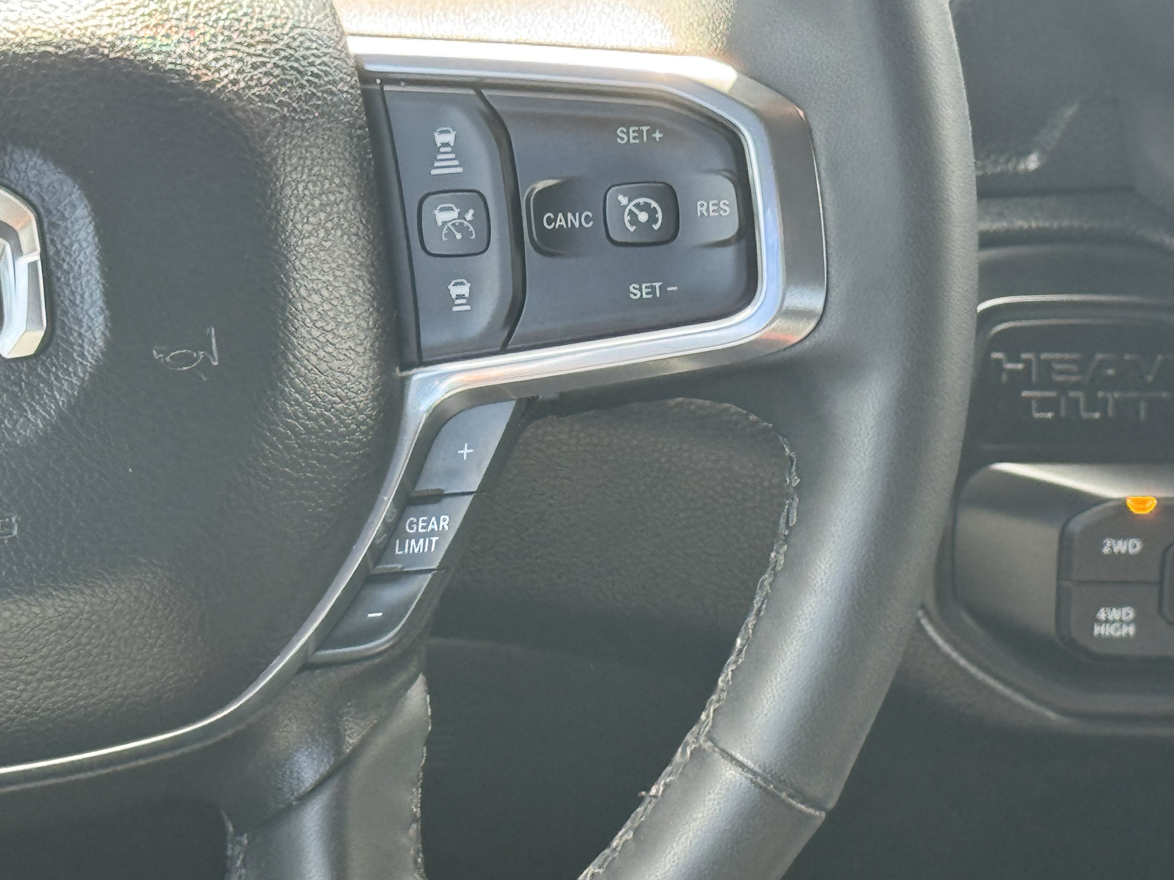 Used 2025 RAM 2500 Laramie AWD/4WD image 14