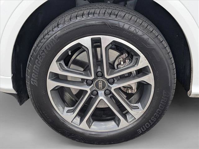 Certified 2025 Audi Q5 Premium w/ Convenience Package image 21
