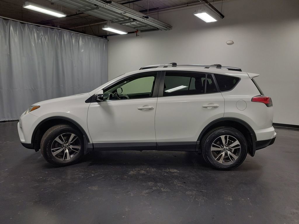 Used 2018 Toyota RAV4 XLE w/ Plus Extra Value Package image 5