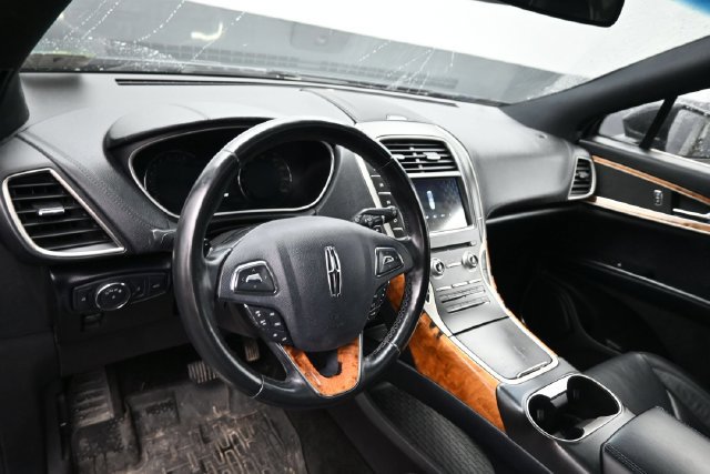 Used 2017 Lincoln MKX Reserve w/ Lincoln MKX Climate Package AWD/4WD image 16
