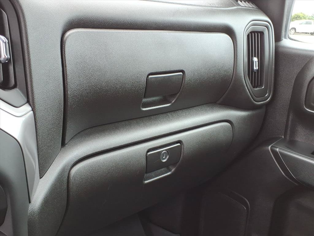 Used 2022 Chevrolet Silverado 1500 Custom AWD/4WD image 34