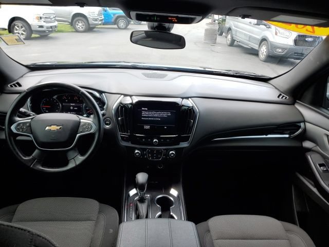 Used 2023 Chevrolet Traverse LT AWD/4WD image 16