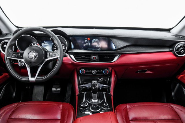 Used 2019 Alfa Romeo Stelvio RWD image 11
