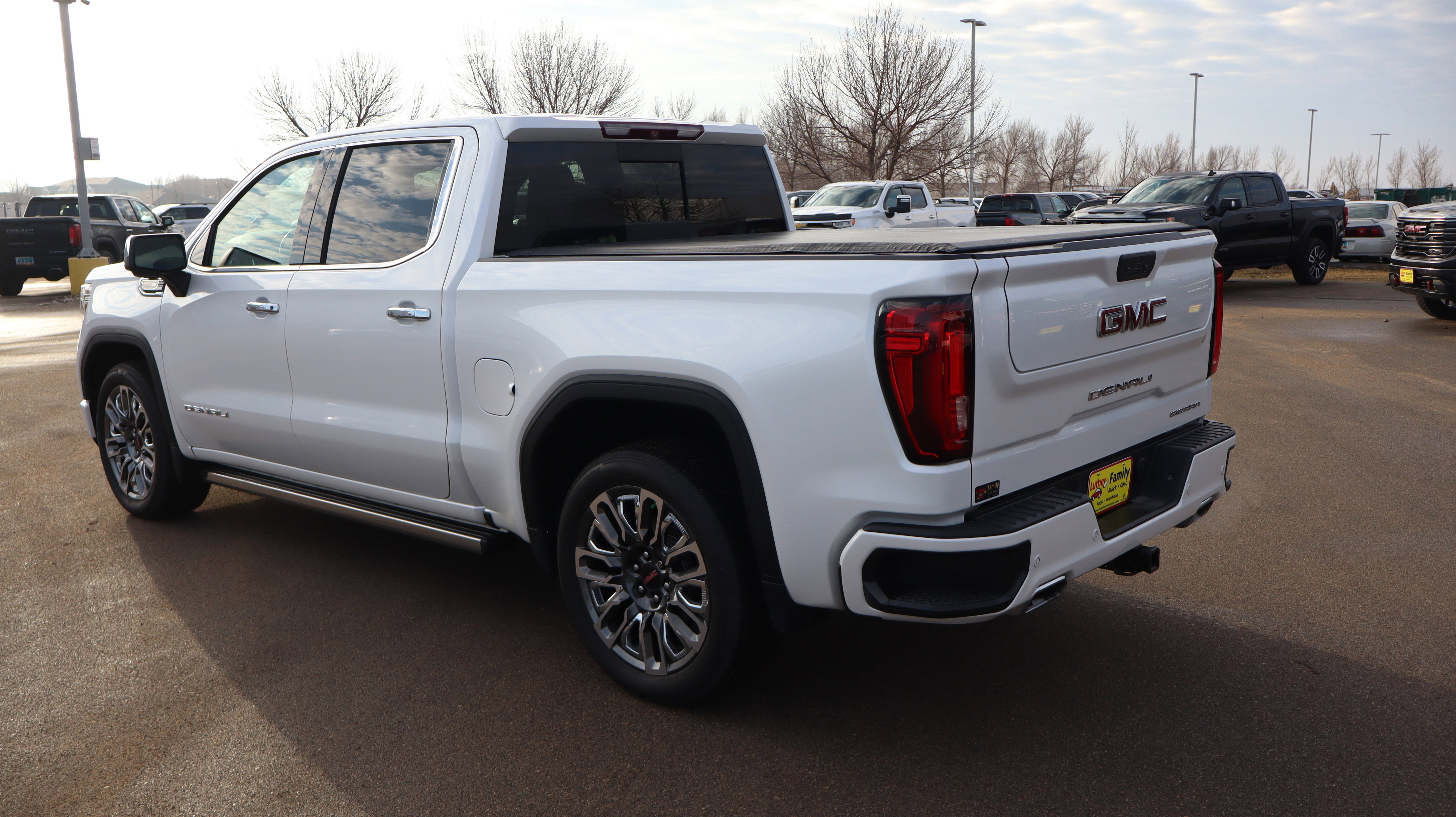 Used 2019 GMC Sierra 1500 Denali w/ Denali Ultimate Package image 5