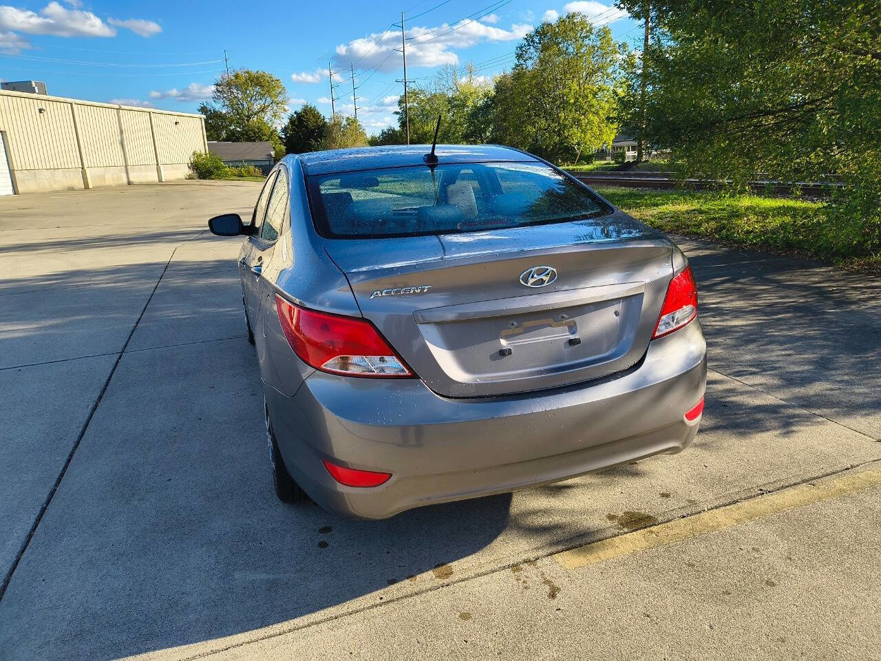 Used 2017 Hyundai Accent SE image 2