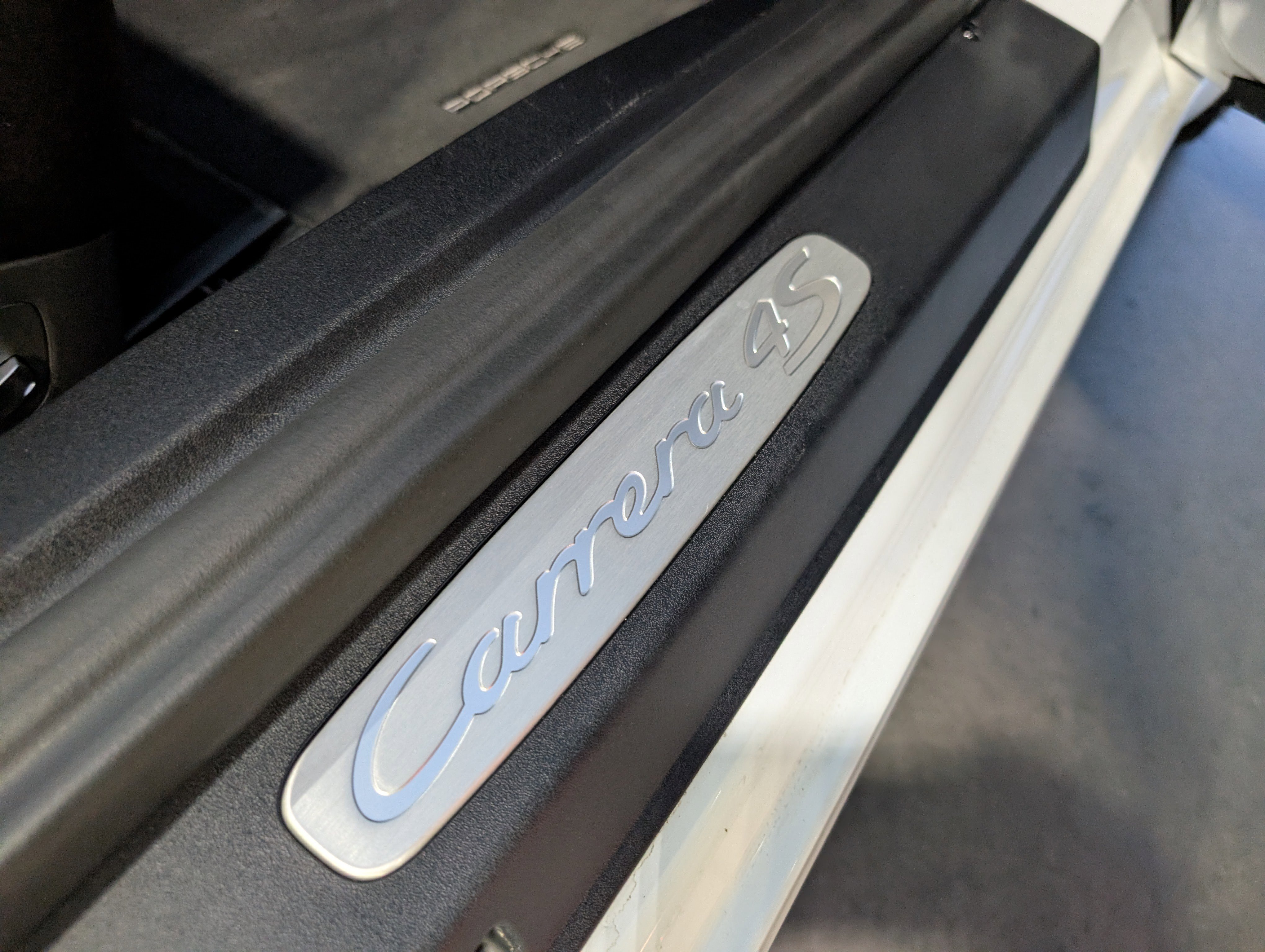 Used 2018 Porsche 911 Carrera 4S image 27