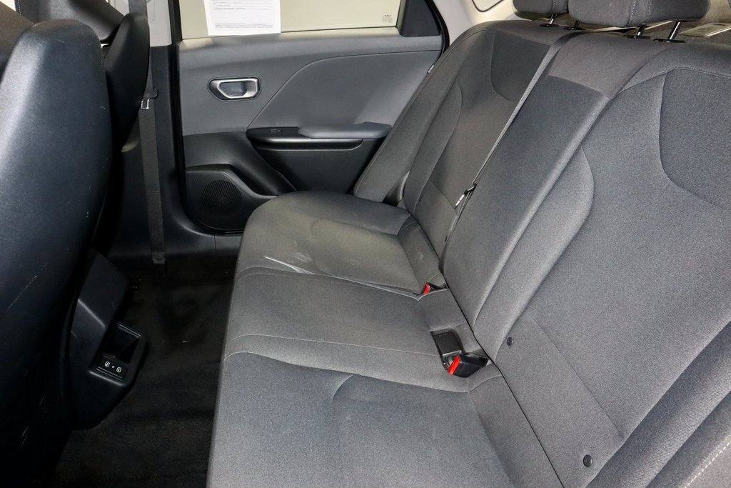 Used 2025 Kia K4 LXS image 21