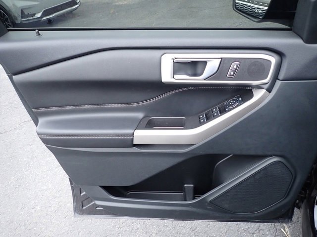 Used 2023 Ford Explorer XLT w/ Equipment Group 202A image 21