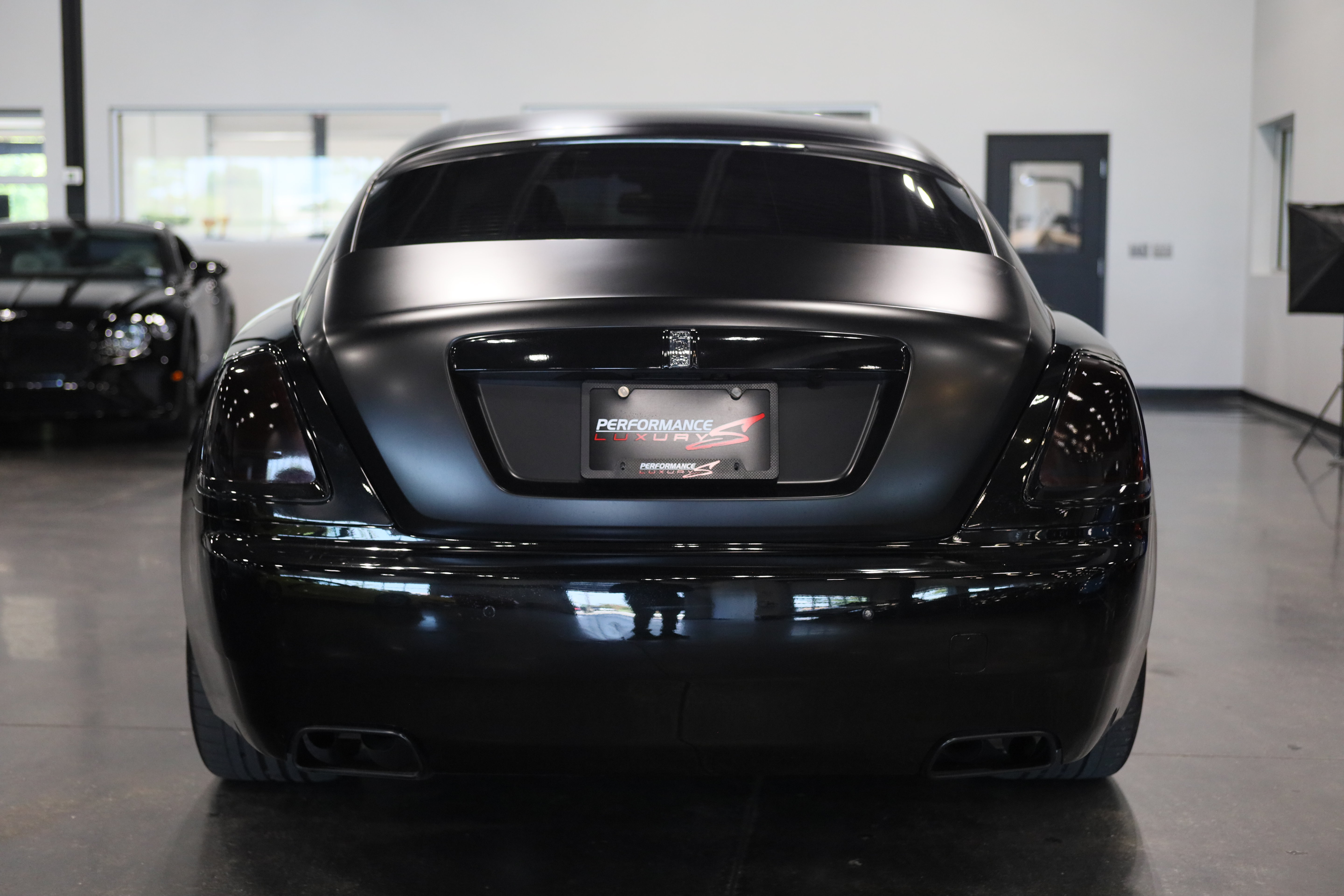 Used 2018 Rolls-Royce Wraith RWD image 5