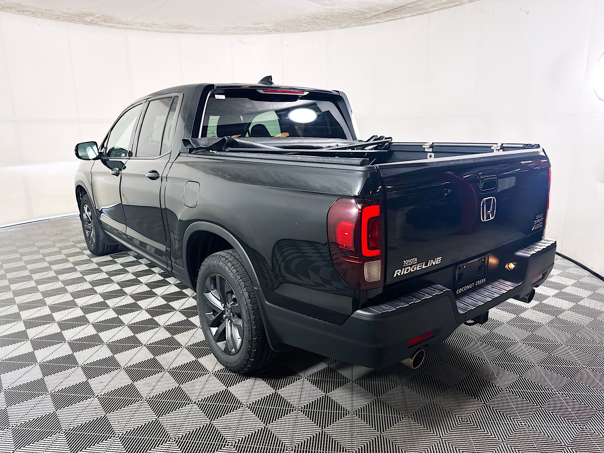 Used 2022 Honda Ridgeline Sport image 5