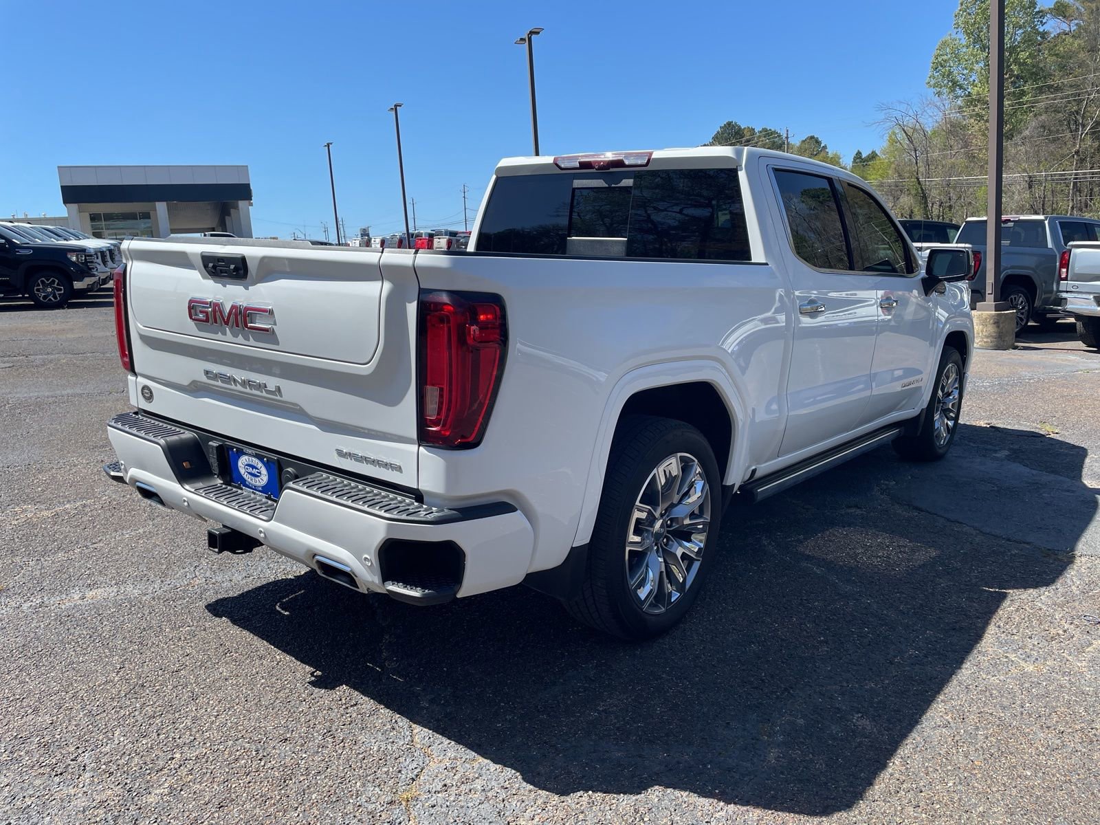 Used 2024 GMC Sierra 1500 Denali image 5