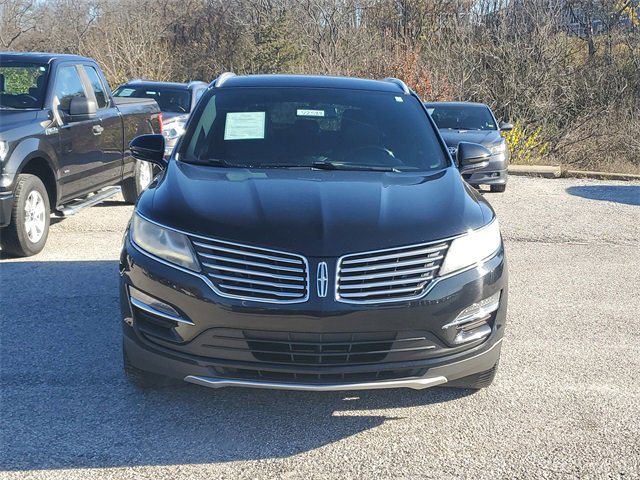 Used 2017 Lincoln MKC Reserve image 2