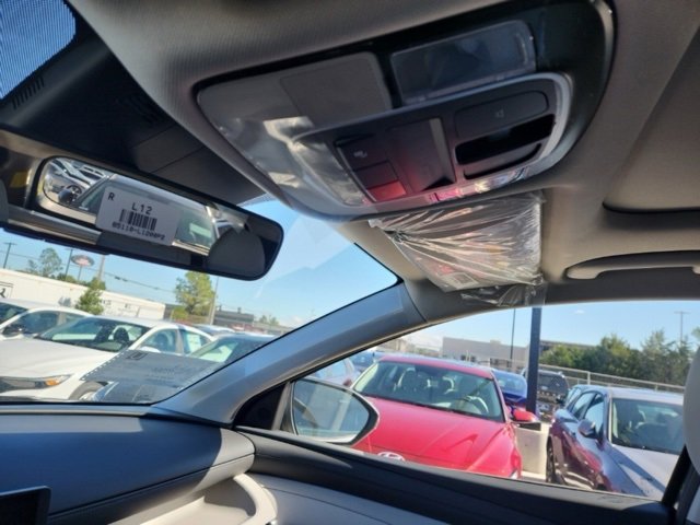 New 2026 Hyundai Tucson Limited image 16