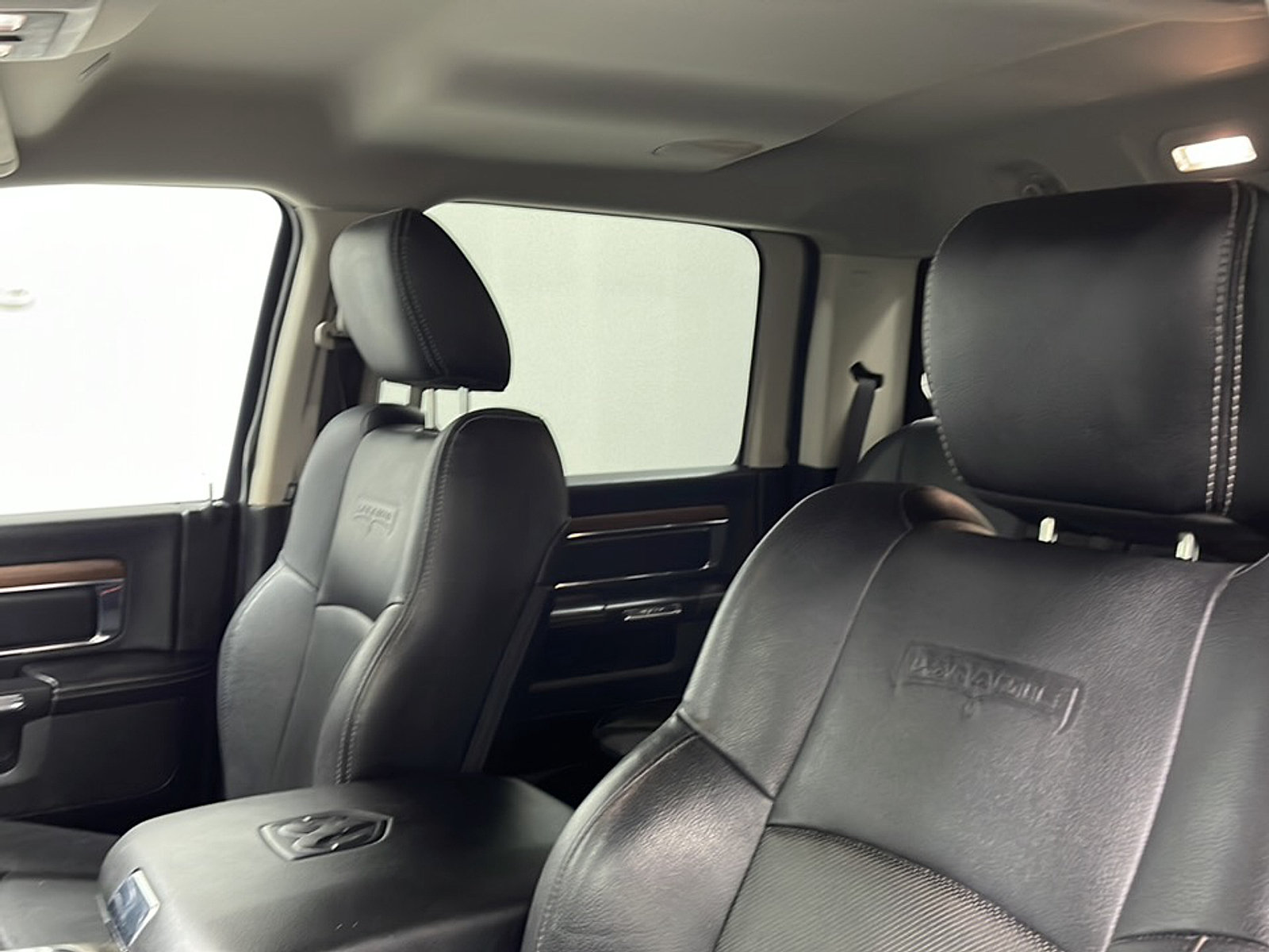 Used 2017 RAM 1500 Laramie w/ Convenience Group AWD/4WD image 13