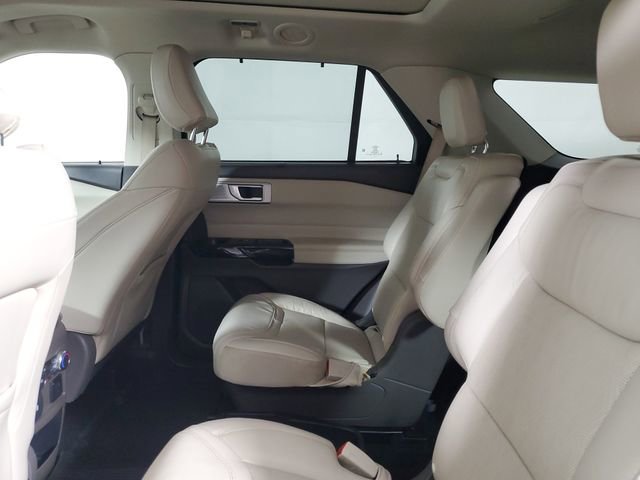 Used 2021 Ford Explorer Platinum w/ Equipment Group 601A image 12