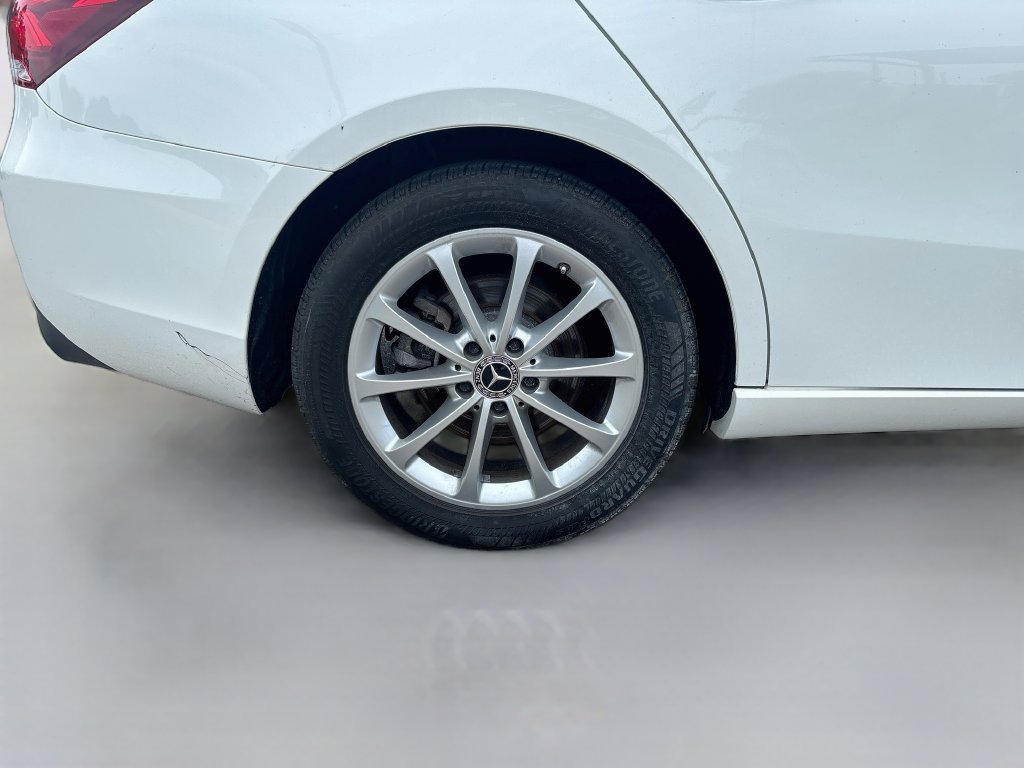 Used 2021 Mercedes-Benz A 220 image 13